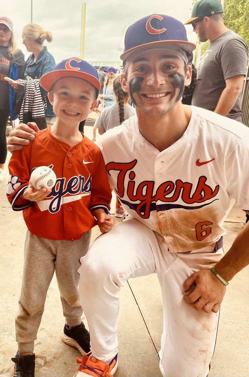 CUHoot89's tweet photo. @dominiclisti 
Need your help. Son is working on his walk-up song for his 1st travel ball tourney this weekend &amp; he wanted me to ask you. 
Whip It 
Greenlight 
Let me clear my throat 

All three are ritual pregame jams. 
(If you didn’t know, you’ve left an impact) https://t.co/YlR99XoGmI