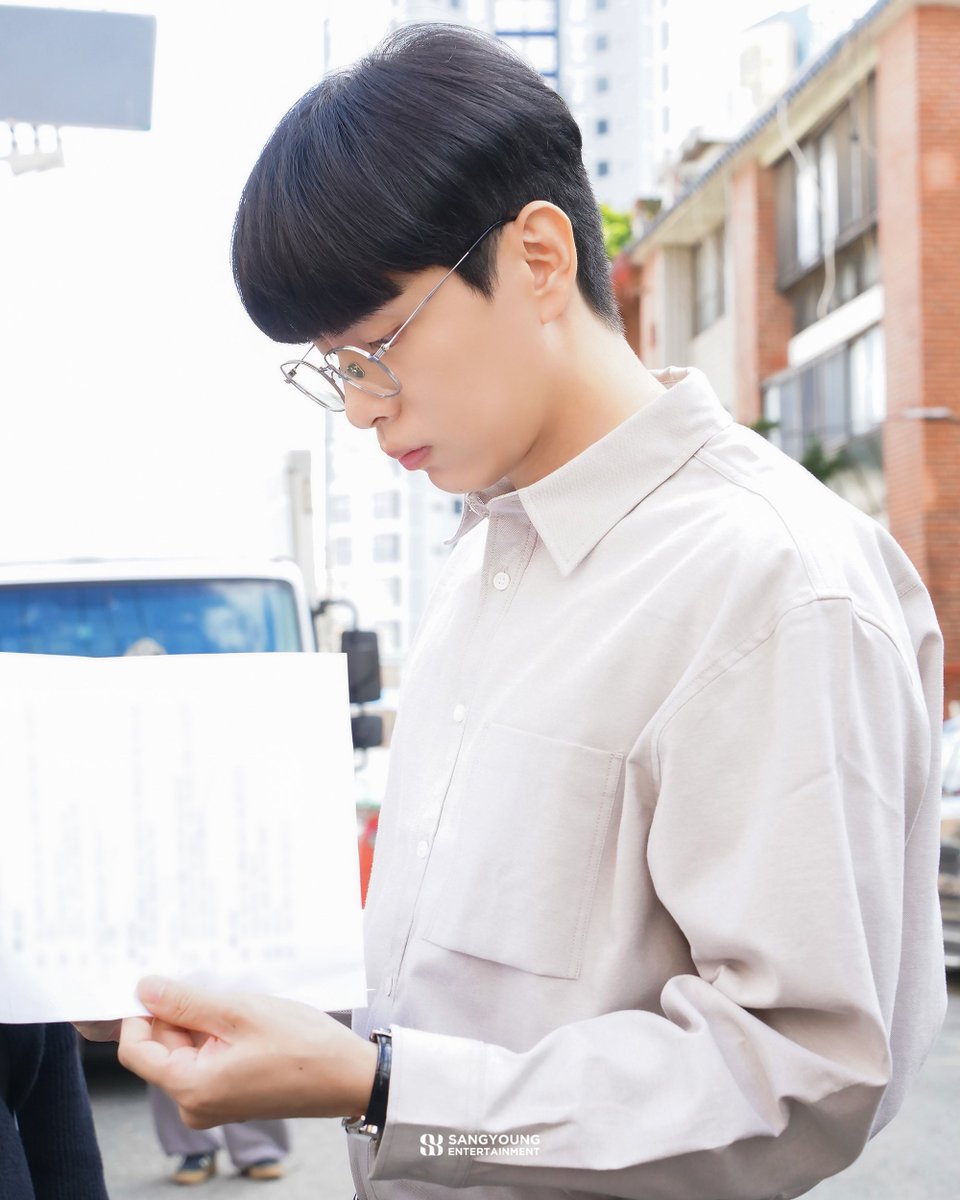 SY__company's tweet photo. [ 📸SY BEHIND CAM ]⠀
⠀
ENA 월화드라마 <허수아비>
_ 이민기 배우ㅣ차연호 역🤍

📁더 많은 사진은 상영이엔티 블로그에서 확인해 주세요 .ᐟ 
🔗https://t.co/Qvfk8gNyW3
⠀
#이민기 #leeminki
#허수아비 #thescarecrow 
#SYbehindcam https://t.co/TkXTvH3JLm