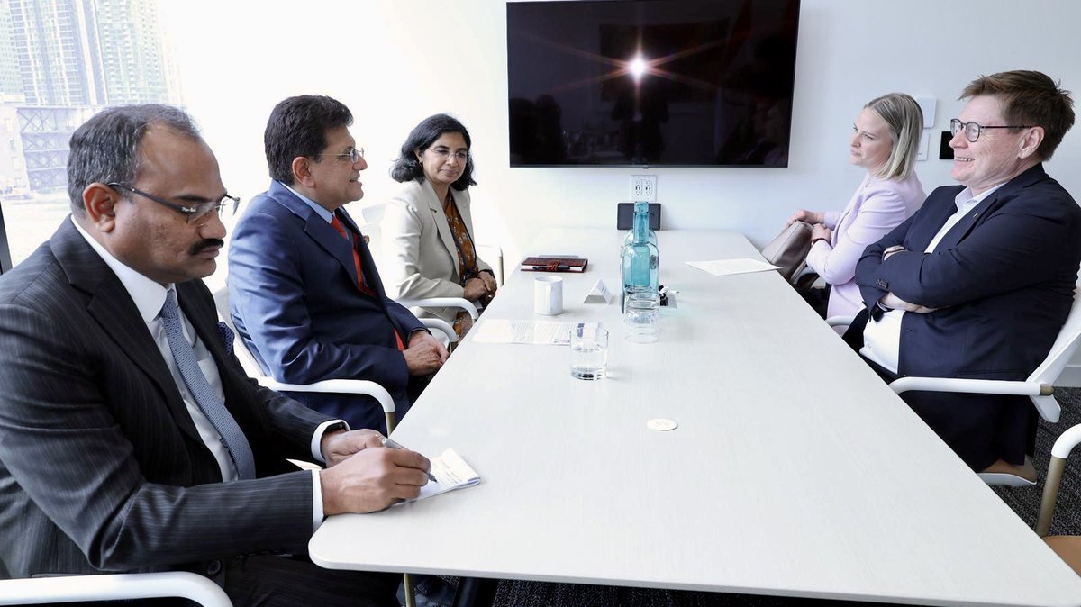 PiyushGoyal's tweet photo. Held a productive interaction with Mr. Kevin Strain, President & CEO, @SunLifeCA, on opportunities for expanding collaboration in insurance, retirement solutions, healthcare financing, and long-term investments in India's rapidly growing financial services ecosystem. 

Noted Sun Life's longstanding engagement in India and its contribution towards strengthening India's insurance and financial services sector.