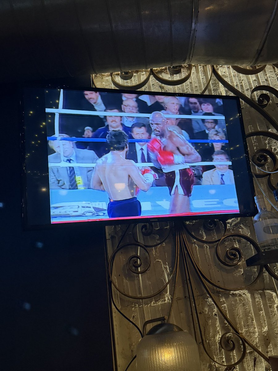 PunchZoneAris's tweet photo. My local spot handed me the tv controller so everyone here is watching Hagler-Duran on Tubi lol. https://t.co/kkHH6gYqj9