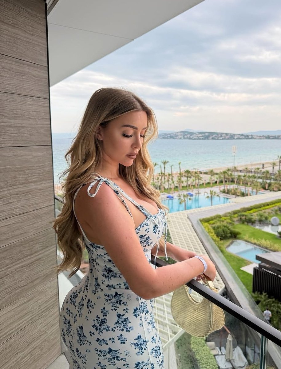 Hannah Cwynar tweet media