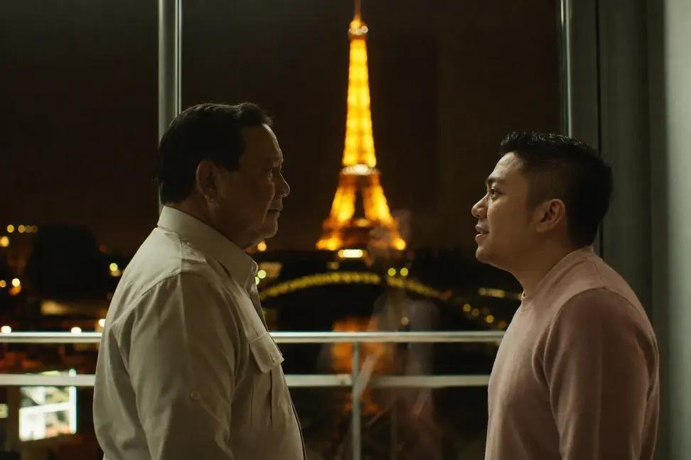 kochengoyen_69's tweet photo. Cuplikan terbaru dari Emily in Paris
👨‍❤️‍👨 https://t.co/Tz6z7oUbzM