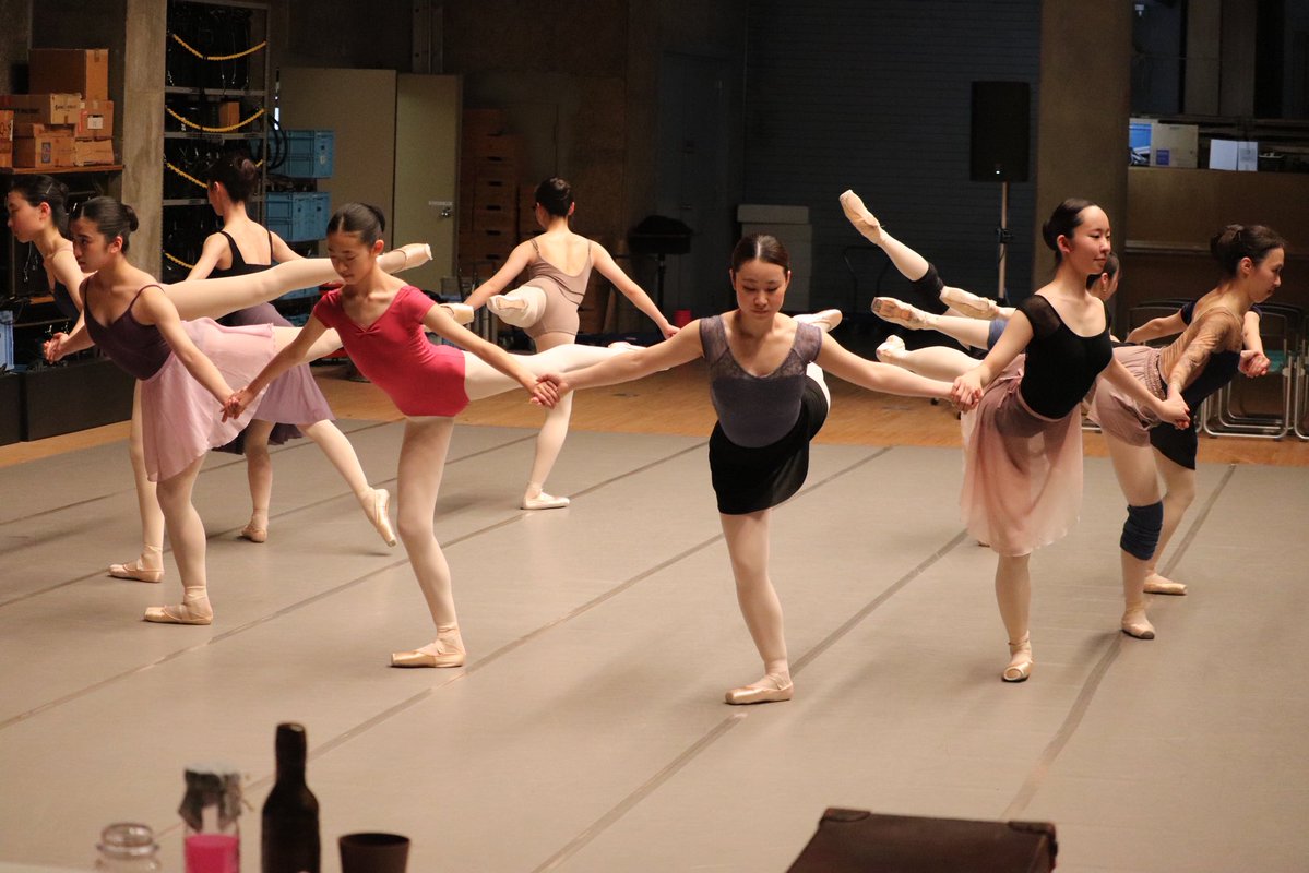 ballet_anne1013's tweet photo. 2026.05.23-24リハーサルの様子です🩰
子役の練習もスタート！

2026年公演では子役の楽曲は新曲になります👀
作曲　#葛西竜之介

どうぞお楽しみに！

🗓️2026.08.30（日）開演14:00
📍とりぎん文化会館 梨花ホール
🎫5月30日（土）10時、発売開始

#バレエ赤毛のアン
#赤毛のアン
#鳥取バレエ https://t.co/Atec0KAdyR