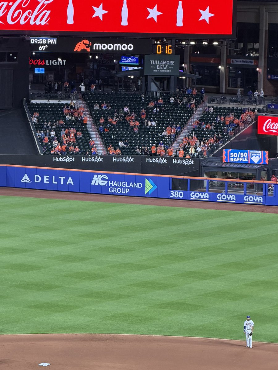 _RF30's tweet photo. I thought they were loyal til the last out too! https://t.co/wccpKKnaCp