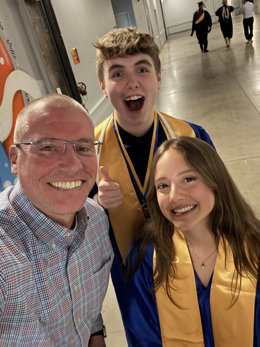 hubbardbradford's tweet photo. Wishing the best for the Wheeling High School Class of 2026! Four years ago, we were freshman together and now you’re graduates! Proud of you all…thanks for allowing me to be part of your journey, tonight included. #TheWheelingWay #OnceAWildcat #makeitmatter https://t.co/qhCqWR0iei