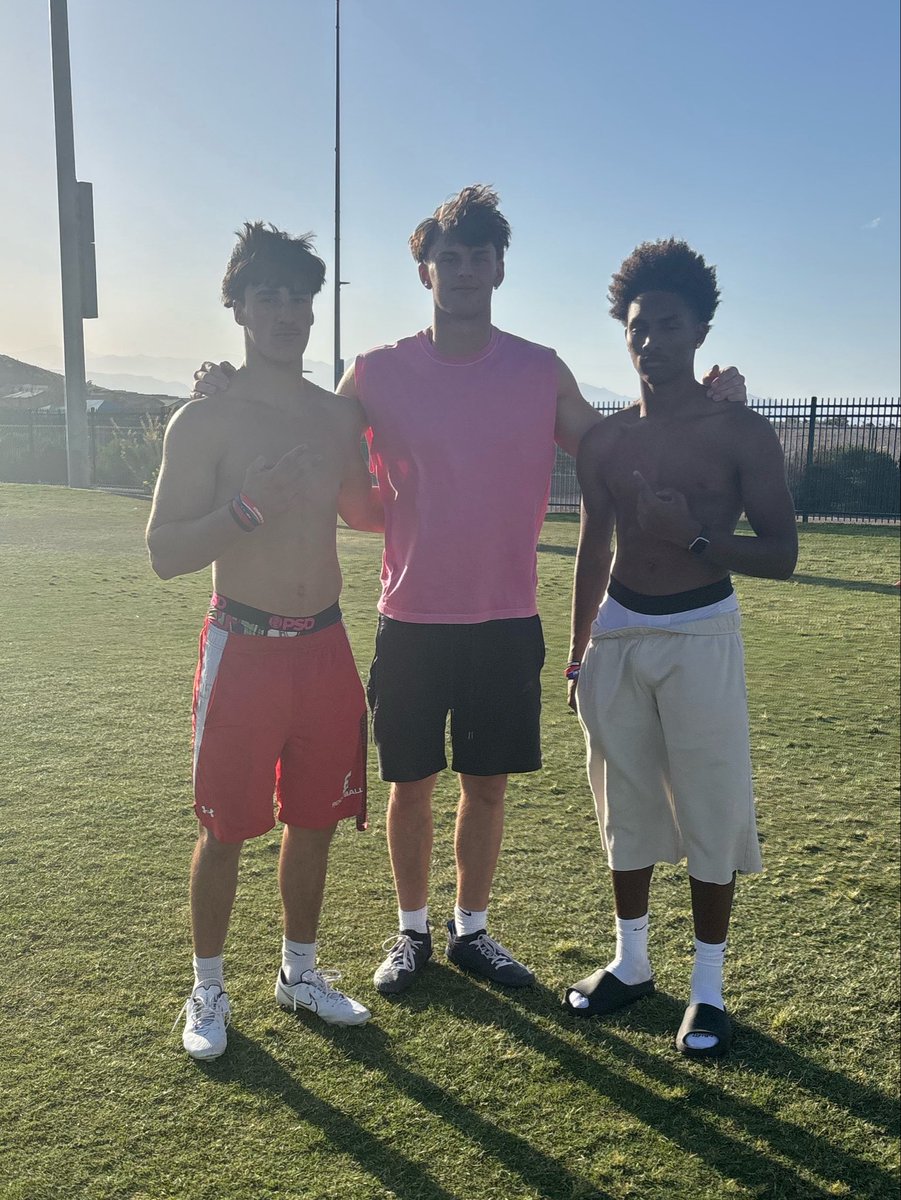 bohack_'s tweet photo. Got some work in with @_JJBuchanan_ today〽️〽️〽️
Me and @_Kalil_Usher puttin that work in all summer❗️
@CoachBalbert @TommyHacksaw 
@BrandonHuffman @PrepRedzoneNV @RealEdRankin @ZReyes_PRZ https://t.co/eggAfQKlJP