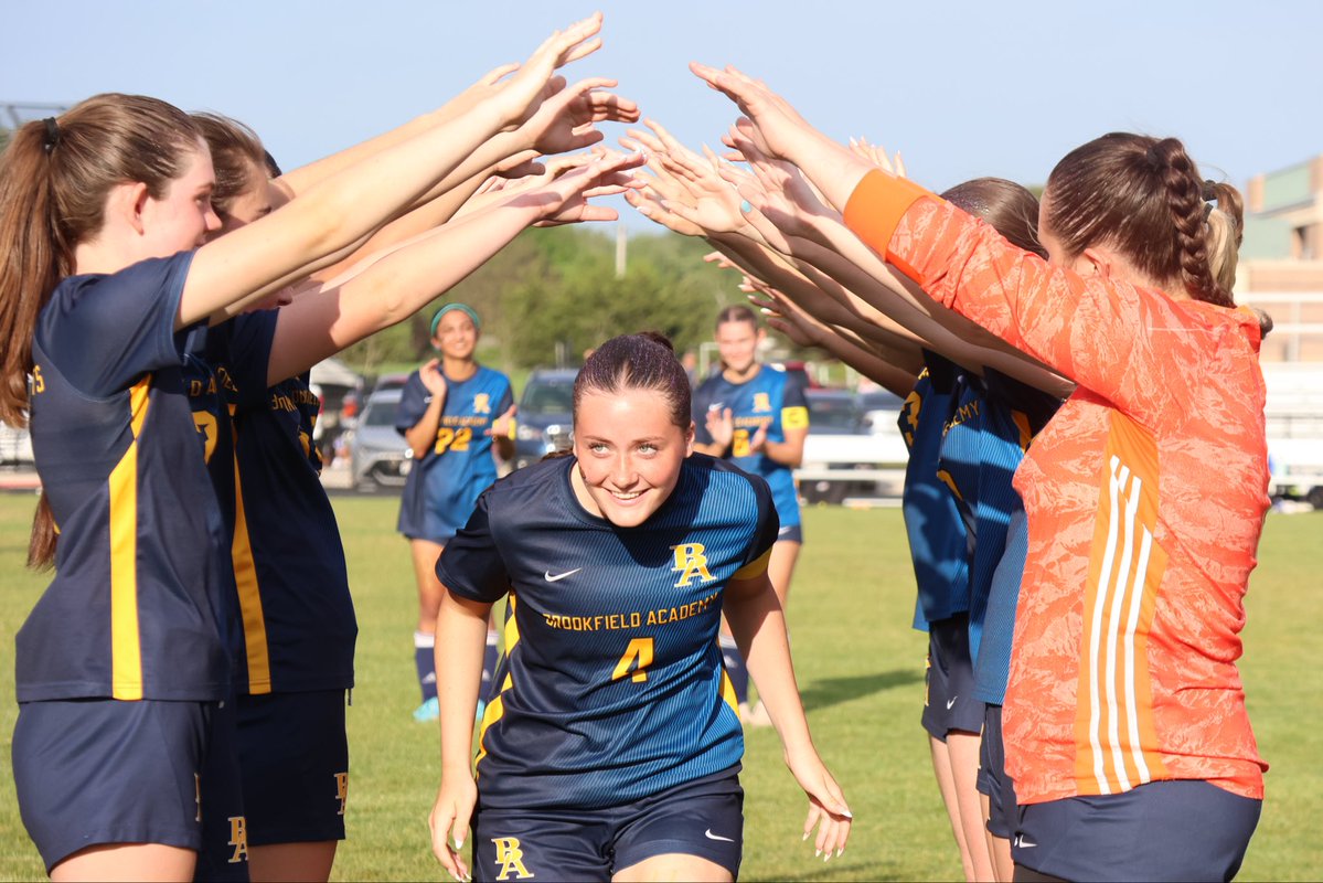 BABlueKnight's tweet photo. Soccer wins on Senior Night!

Thank you seniors and parents!

BA 4
USM 0 https://t.co/f3jfn0q6vS