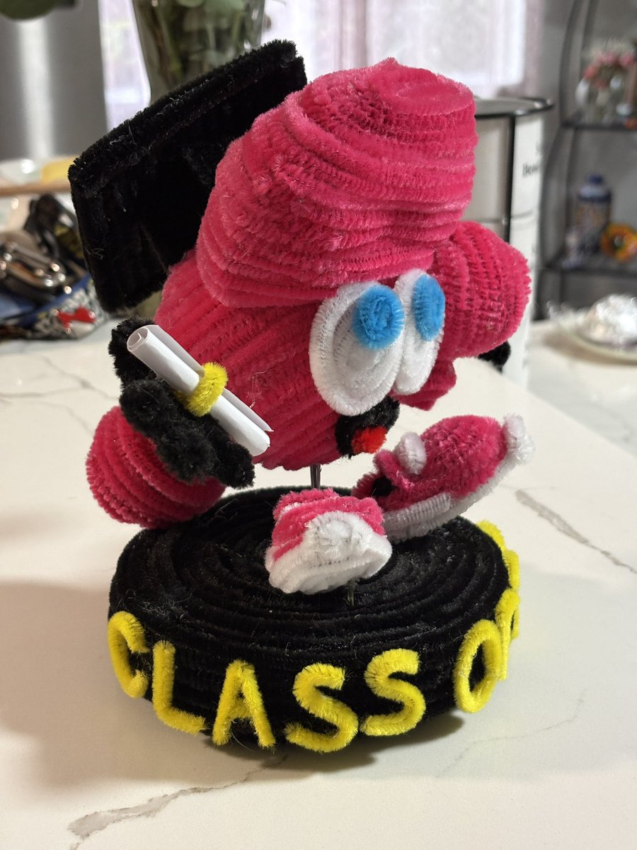 gomigg__'s tweet photo. GUYS I NEED ALL OF YOU TO SEE WHAT MY FRIEND MADE ME. THIS IS SO
AWESOME https://t.co/F04uVoahPU