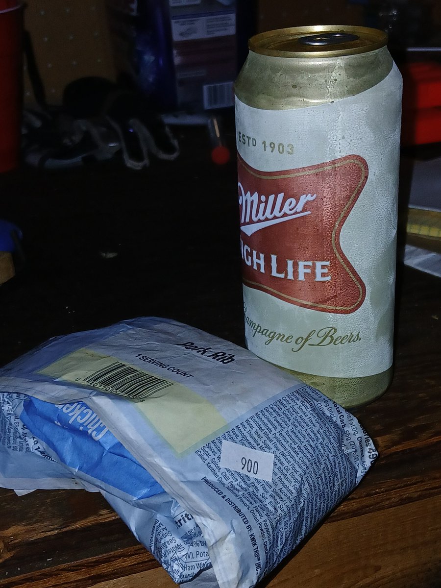 selfhatingoldy's tweet photo. @ClueHeywood 80 yr olds who tout three separate clean bills of health in 13 months are the picture of vitality. Gonna tell my doctor next week gas station dinners are delicious AND nutritious https://t.co/nCR5BJtH6d