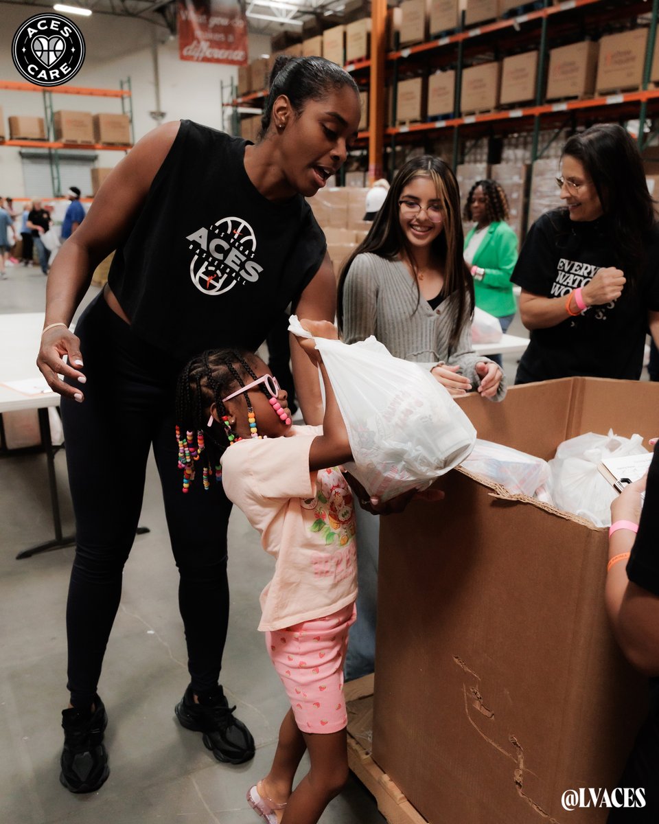 LVAces's tweet photo. Teamwork makes the dream work ❤️

As part of our celebration of the @WNBA’s 30th season, the Aces have committed to 30 acts of service dedicated to giving back to the community that continues to support us.

This afternoon, with the assist from 50 of our incredible season ticket members, @1_born_queen and special guest Naomi, more than 1,500 grocery packs were prepared for families in need.