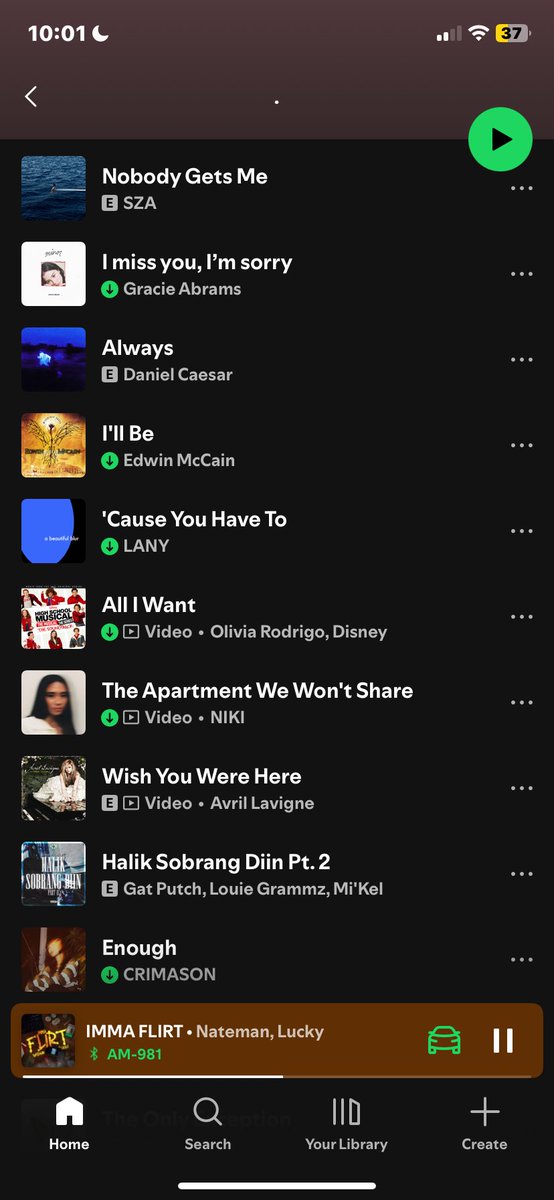 Ashievie's tweet photo. Music taste ko before, while with him tas after him https://t.co/XtfF3svZFY