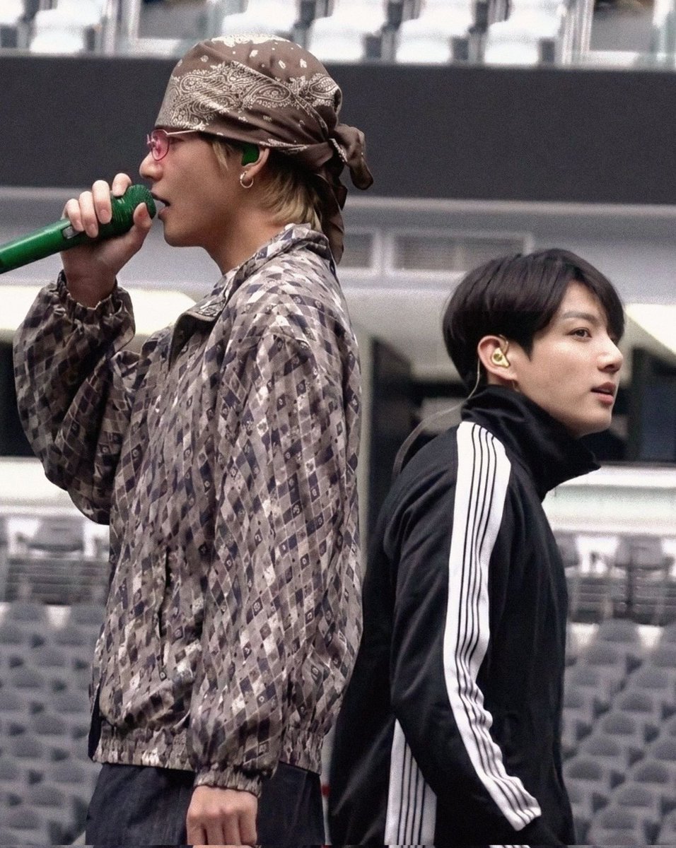 Paty7taekook's tweet photo. Pt.1_ Meus TAKEOOK Las Vegas ๐๐๐๐ง๐ฅโ๏ธ๐๐ฏ๐ป๐ฐ๐ฆโค๏ธ๐ #taekook ๐ค #jungkook #taehyung #vkook #v #jk #tetegugu #vigu #taegu #kookv #kimtaegu #kimjungkook #bts https://t.co/GlMMENFOMc