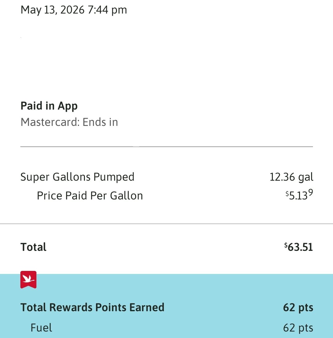 internetisamyth's tweet photo. @tedcruz This fuckin idiot. My last 4 fill ups https://t.co/9d93sRcOL4