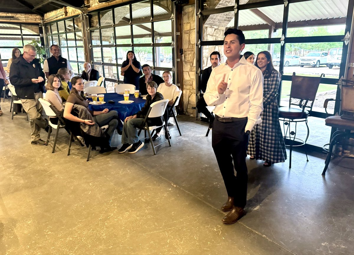 AYoungReporter's tweet photo. In south Lubbock, @AbrahamForTX addresses his supporters as U.S. 19 GOP primary runoff results show he gained support following the March 2 primary, but not enough to keep @SellForTexas19 from securing victory in today’s runoff. Photo from Mark Rogers for @lubbockonline https://t.co/iqJpnq2orC