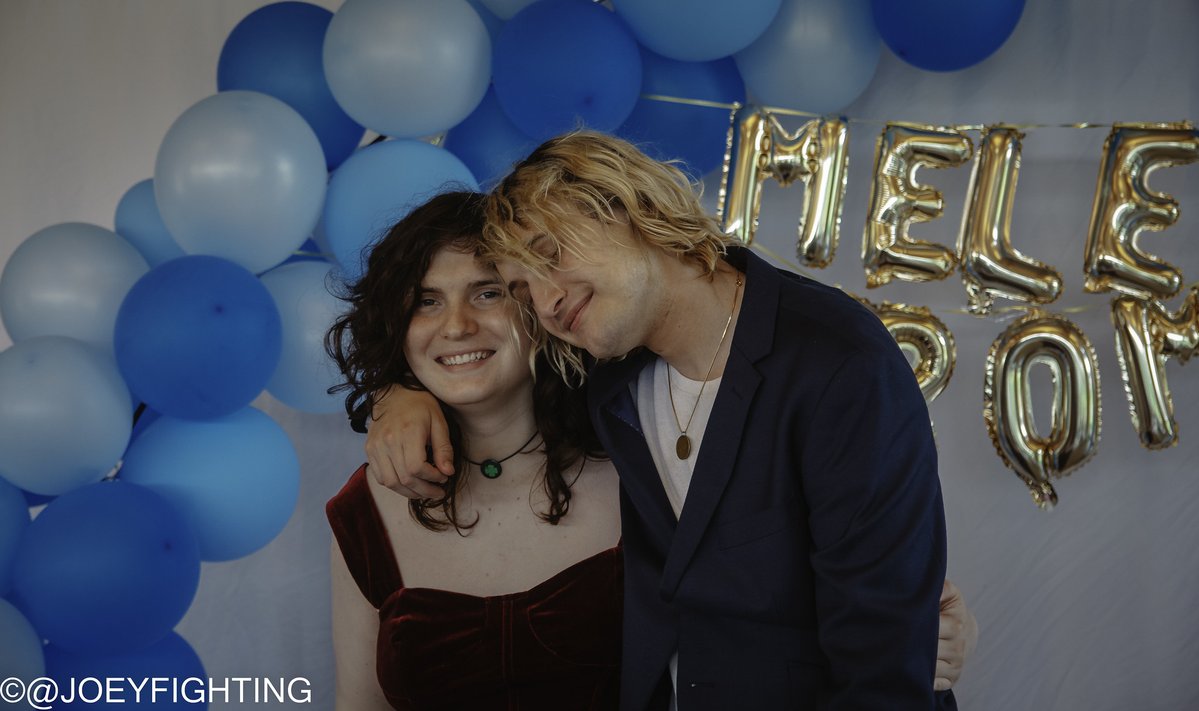 MeleeProm's tweet photo. It's a time honored tradition to ask your partner to Prom with a grand gesture! The winners of last year's Promposal Contest were the dynamic duo from Wisco @PotatoJisp and @asdidown! Even if it seems like your team has gone missing, real ones will always show up when it counts! https://t.co/oIULhTjZ13