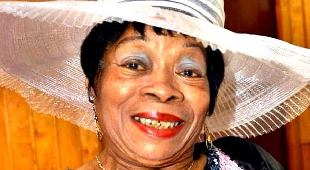 DennysMedinaRCH's tweet photo. La #CulturaCubana recuerda este 26 de mayo a Juana Bacallao o "Juana la Cubana, dia en que cumpliría 101 años de nacida: Rememoramos su legado musical en el arte del espectáculo y mucho más❤️ #CubaEsMusica  @cadenahabana https://t.co/Hk7sp6q0wW https://t.co/AYV7zOYk7x