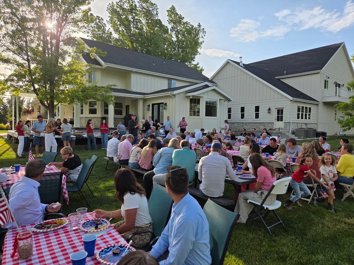 ElectBlakeMoore's tweet photo. Great turnout in Cache County tonight! Rep. Jason Thompson throws a great party. Appreciate your support! https://t.co/uVI99sTExU