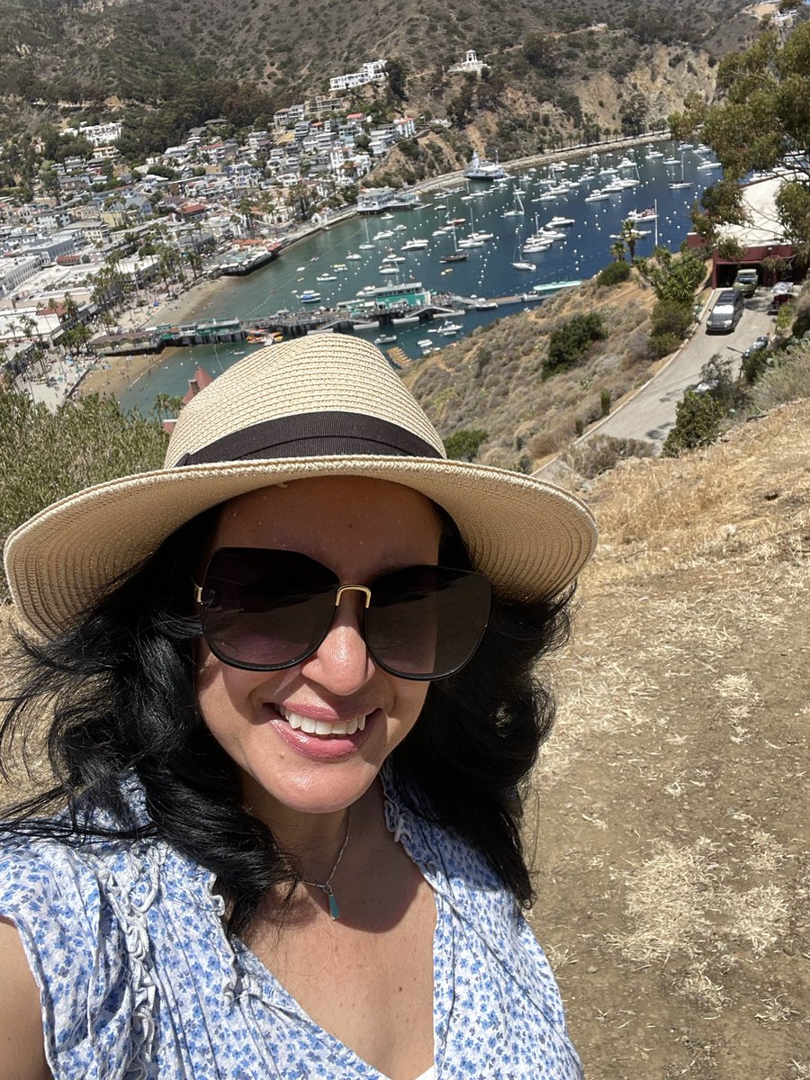 Mar4luv007's tweet photo. Awesome time at Catalina Island! 🌴🌞🇺🇸❤️#MemorialWeekend #Sunshine #Beachtime #Happytime #SmileBig https://t.co/oW944OLeMx