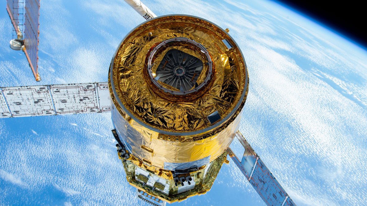 Humans in Space/JAXA tweet media