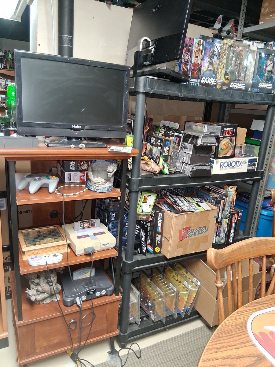 Toy Fan tweet media