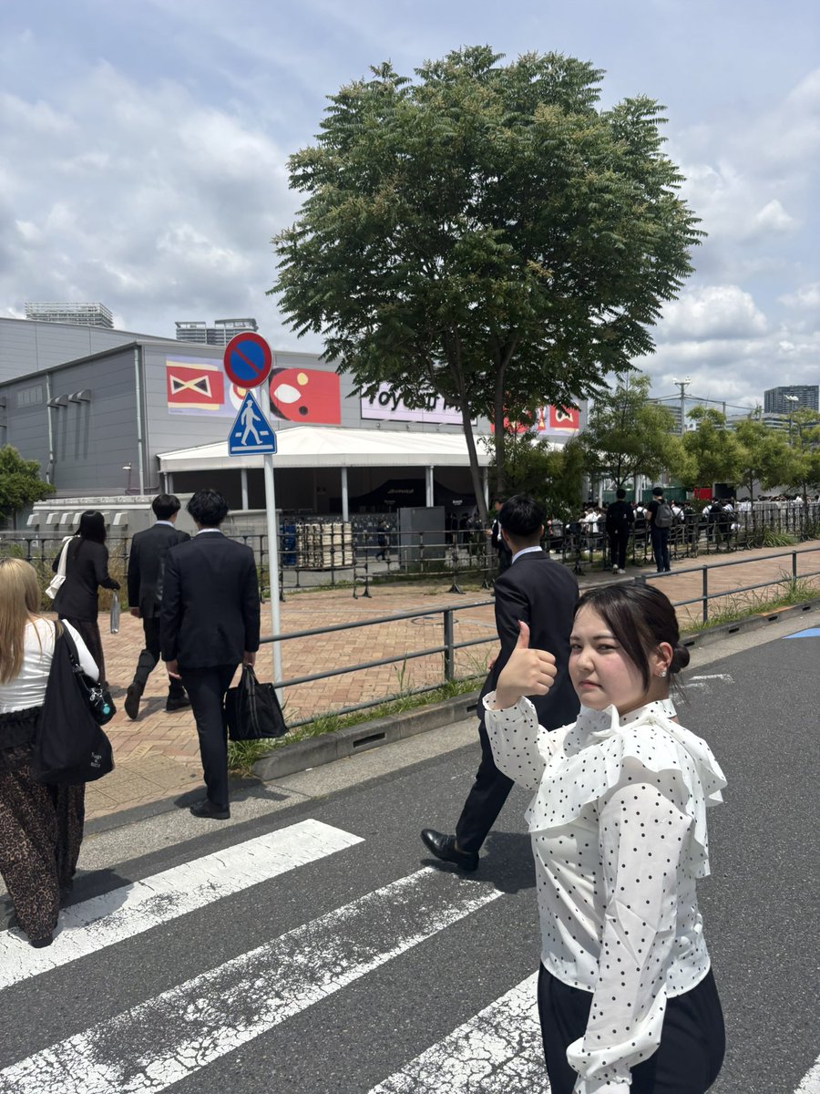 icchi125's tweet photo. 店舗として2年連続で行けたD1

前回よりもいい結果ではなかったけど、それ以上にチームとしての何かは掴めた気がしたD1期間でした。

もっと結果を出し続けて、店長として参加できるよう頑張って行きます。

#あべのhoop
#去年と同じ場所で
#D1
#声出しして店長に注意されました https://t.co/GalLulrnkQ