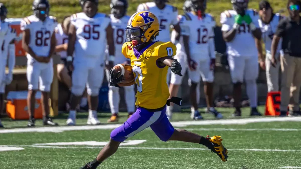 CarsonRowe2027's tweet photo. After a great phone call with @CoachDoughtyp i’m blessed to received an offer from @FB_KnoxCollege 🟣🟡!!! https://t.co/0wQRHCy8KS