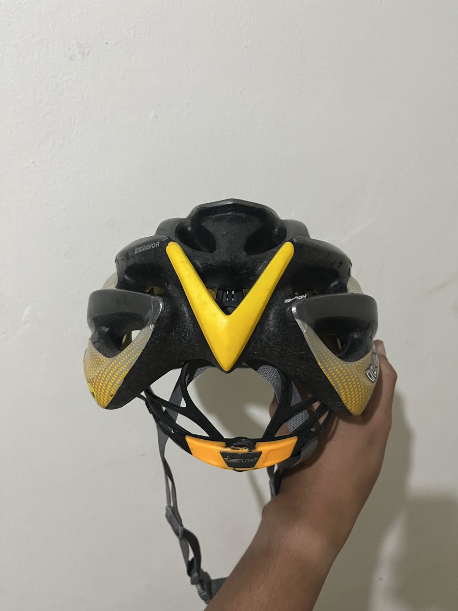 jasukec's tweet photo. Mngkin ada yg minat, ada minus #fnfjb https://t.co/smojhAn7Hv