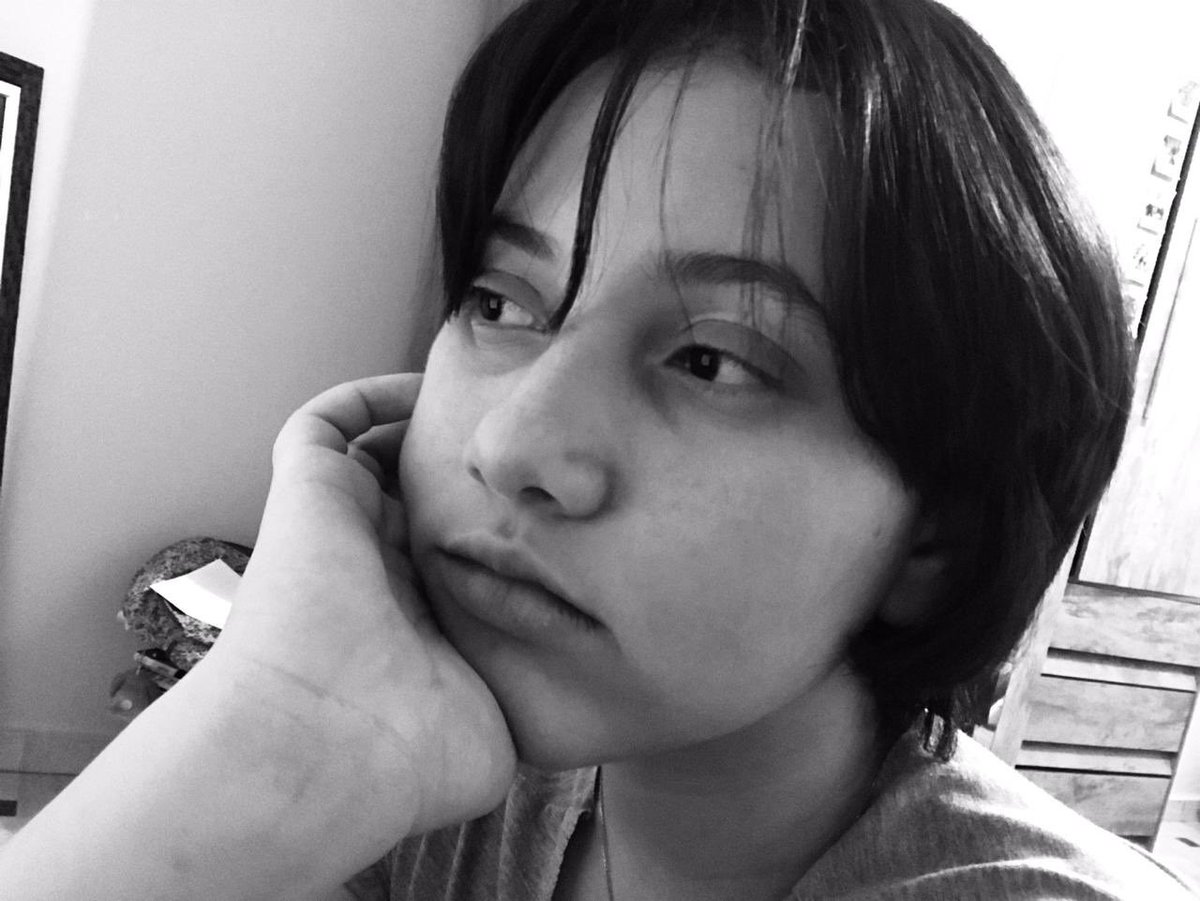 anália ᥫ᭡ ROLO tweet media
