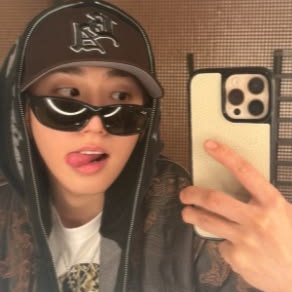 979899s's tweet photo. oh yeahhBaby swag https://t.co/lqhJQFxTH4