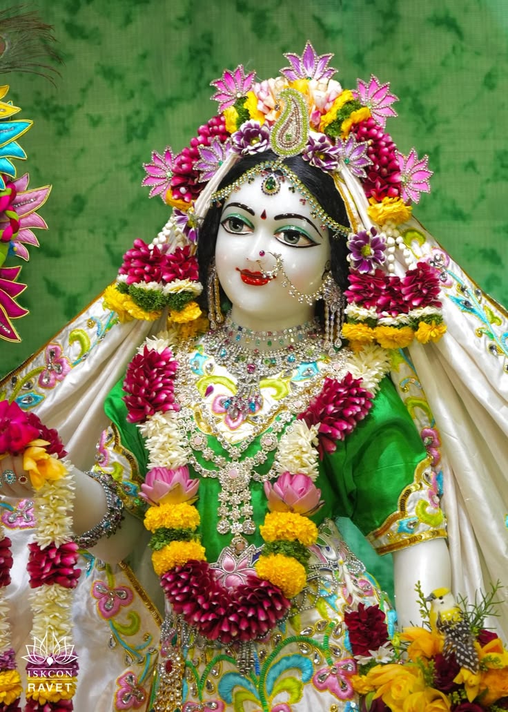 GitaInspire's tweet photo. Jai Shri Radhe 🩷 https://t.co/jhKWocP3kz