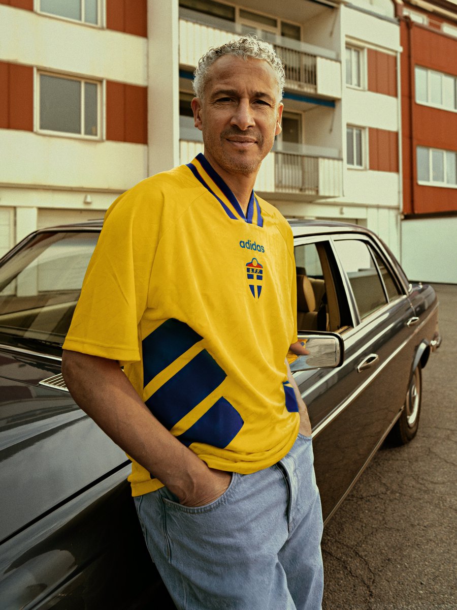 soccerjerseynws's tweet photo. Another classic reissued.

🇸🇪 Sweden 1994 Bringback Jersey x adidas. https://t.co/9yNHl3sVB0