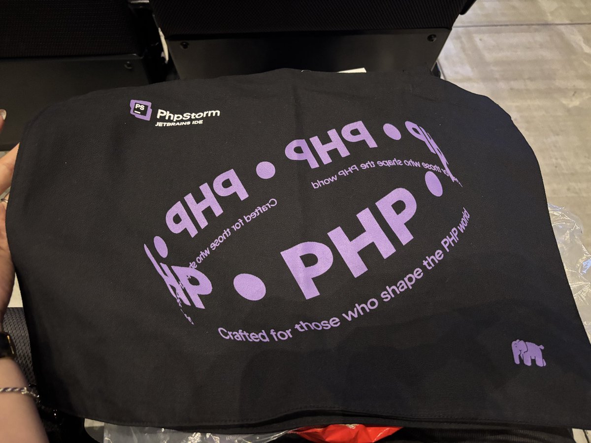 temperature_m's tweet photo. So much fun !!!
@LaravelLiveJP @phpstorm https://t.co/BYpx2BrPcA