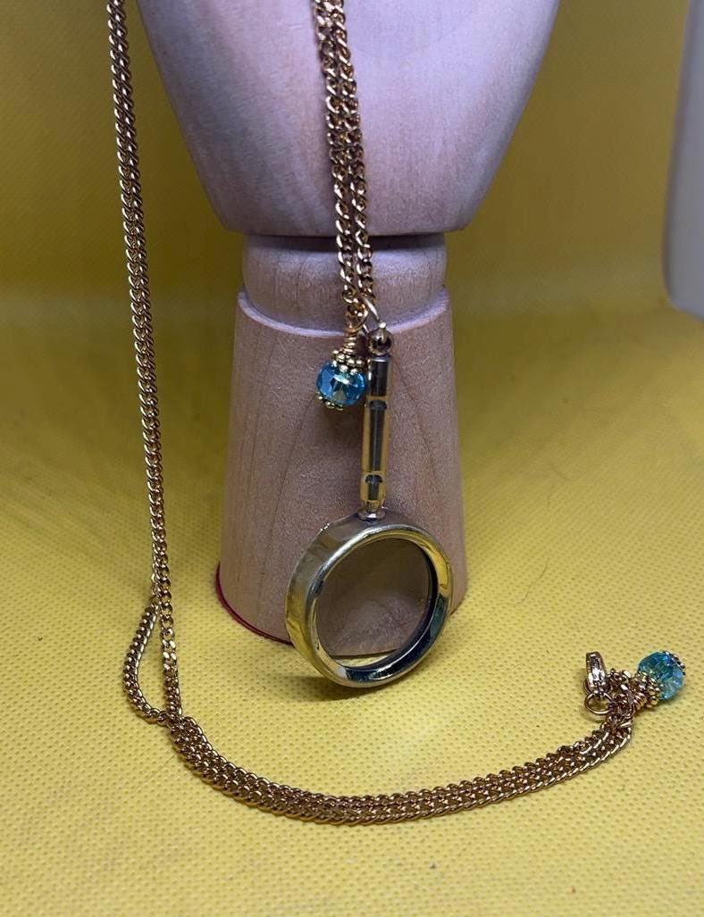 Witschy's tweet photo. Nautical Magnifier Necklace: Elegant Pendant, 30 inch chain https://t.co/VcwATmglLs #magnifyingglass #magnifier #ooakjewelry #uniquedesign #nautical #shop #shopping #shopsmall #onlineshopping #jewelry #SupportSmallBusiness #giftidea #handmadejewelry #handmadegift #gift https://t.co/vaxiPpdhEM
