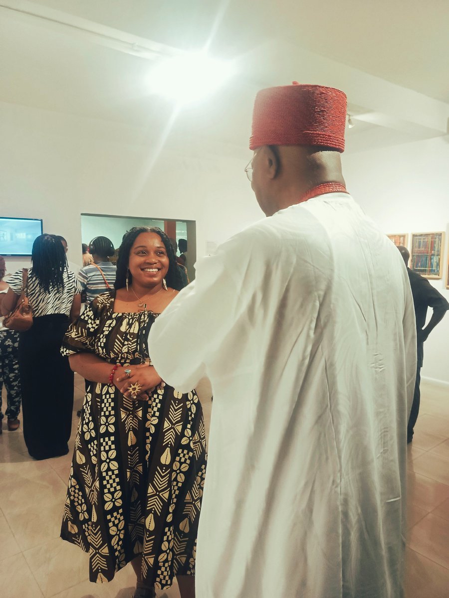 nneamaka_orji's tweet photo. Agbogidi🌹
He stood and stared at my artworks, then looked at my face, looked at my work again, took some pictures of them, and looked at me and asked, “Where are you from? How did you make these works?” It was a great experience meeting him. https://t.co/PvYy5S40dH