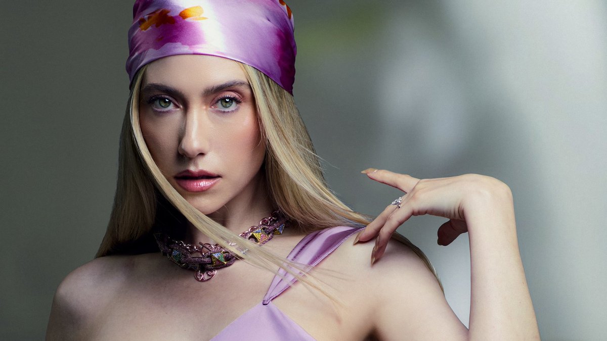 LIZ (@LIZ_Y2K) / Posts / X