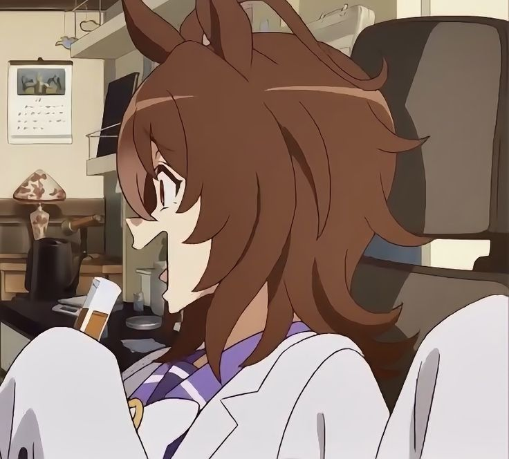 juiceetin's tweet photo. its honestly really funny how she always looks insane doing literally ANYTHING https://t.co/wMk2oMh5ev