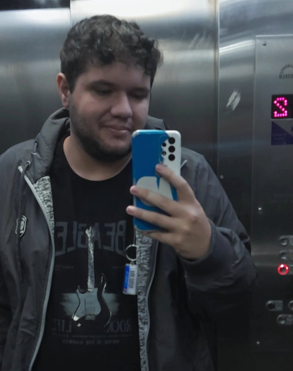 augusto៹ Ი𐑼 tweet media