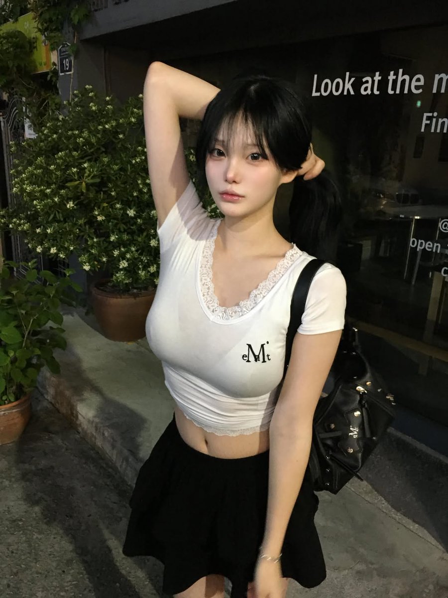 csandoze's tweet photo. 하 자기야 더워 https://t.co/ORfL9bKTpU