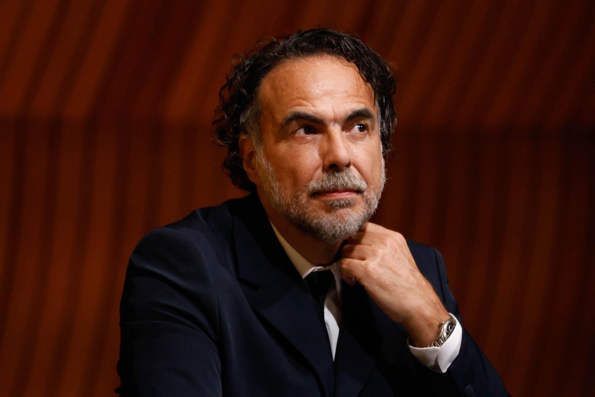 El_Universal_Mx's tweet photo. 🎬 🎥 Con su ingreso a El Colegio Nacional, Alejandro González Iñárritu se convirtió en el primer cineasta en formar parte de la institución que reúne a algunas de las figuras más importantes del pensamiento, la ciencia, el arte y la cultura en México.

📸 #FOTOS: Diego Simón Sánchez | EL UNIVERSAL