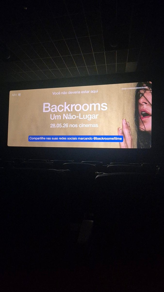 LyekSlaev's tweet photo. Assisti backrooms e fiquei omggg this is a reference!!!!!! Estoy extasiada https://t.co/xdTAgx7jcV