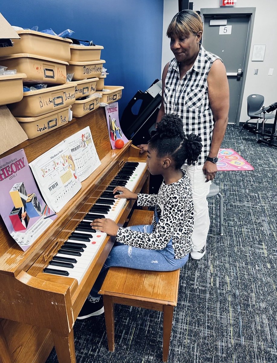 KirkElementary's tweet photo. 🎶 A special shoutout to our amazing music teacher, Ms. Craig, for taking the time to help one of our 4th graders practice piano. ❤️ 

Her patience, encouragement, and love for music are making a lasting impact one note at a time! 🎹✨

#KirkCan https://t.co/iB15nhfwp6