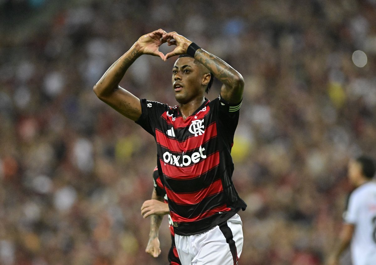 dashstatsbr's tweet photo. 🔥 Bruno Henrique beira a perfeição em atuação avassaladora pelo Flamengo! O atacante foi o nome do jogo com eficiência máxima no setor ofensivo.

DashScore 9.9 💎
⚽ 2 Gols 
🎯 2 Chutes no gol (100% de pontaria) 
👟 15/17 Passes certos (88.2% de precisão) 
📈 1.19 xGOT (Gols esperados no alvo) 
🛡️ 3 Ações defensivas (2 desarmes) 
💪 2 Duelos ganhos