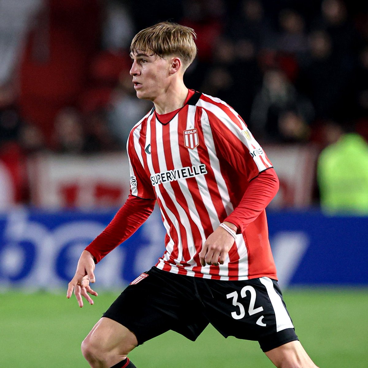 AgusZabaleta95's tweet photo. 📌 ¡#EDLP🇦🇹 CLASIFICADO! No jugó bien, pero con empuje hasta el final, encontró la recompensa -con suspenso- gracias al gol de Mikel Amondarain a los 92 minutos de partido. Hoy casi que no importaba el cómo, tenía que ganar para avanzar.

▶️ El Pincha se mete entre los 16 mejores de América como segundo de grupo y abrirá la serie de Octavos de Final de local. Conocerá a su rival, un primero de grupo, en el sorteo del próximo 29 de mayo. Además sumó 6 puntos más en la carrera por el #MundialDeClubes🏆.