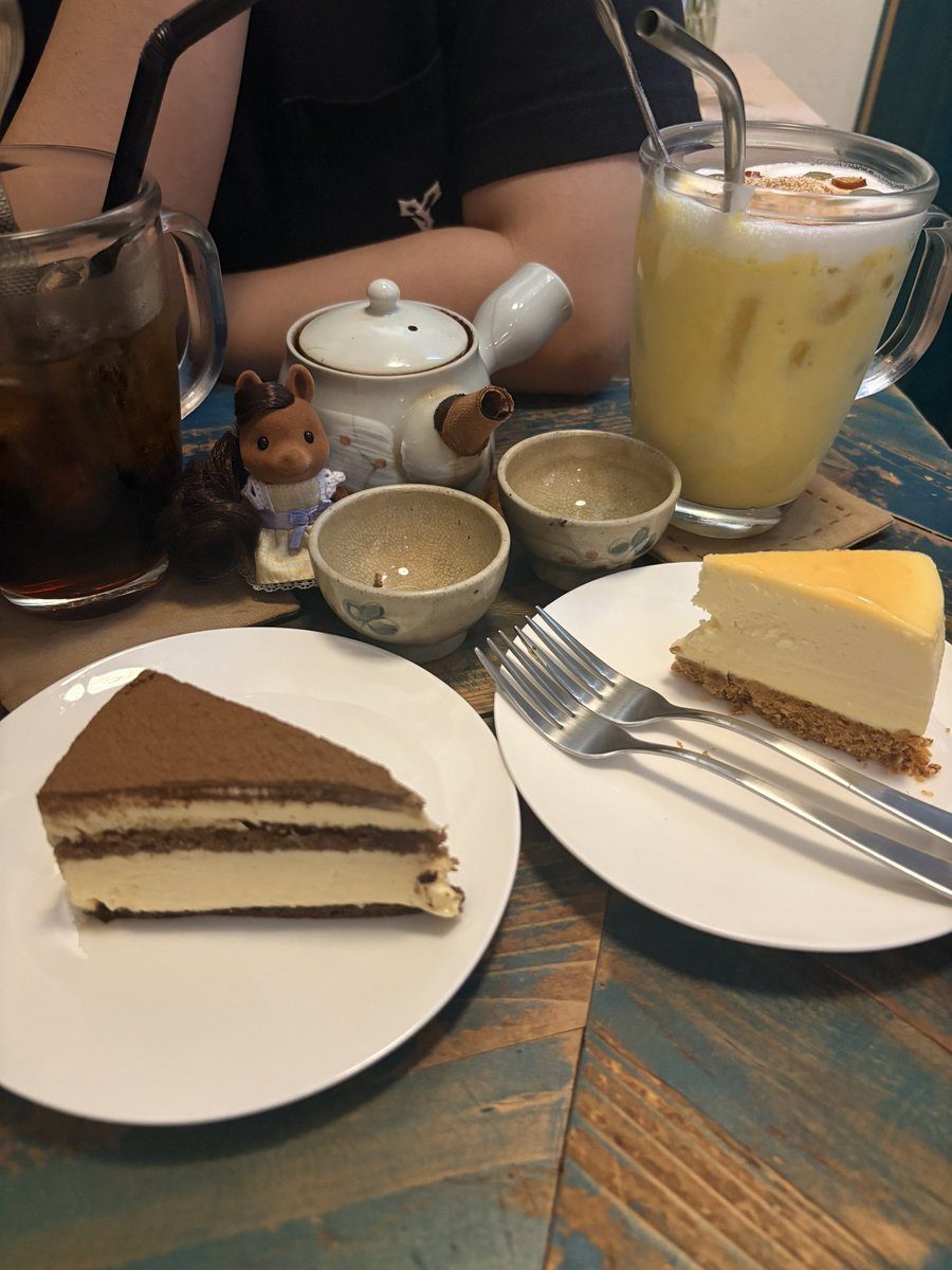 _dt472's tweet photo. Going back home ^w^ Nothing beats cute toys, cute cafe and our girlie annual bonding activities https://t.co/0ElWsX4dTY
