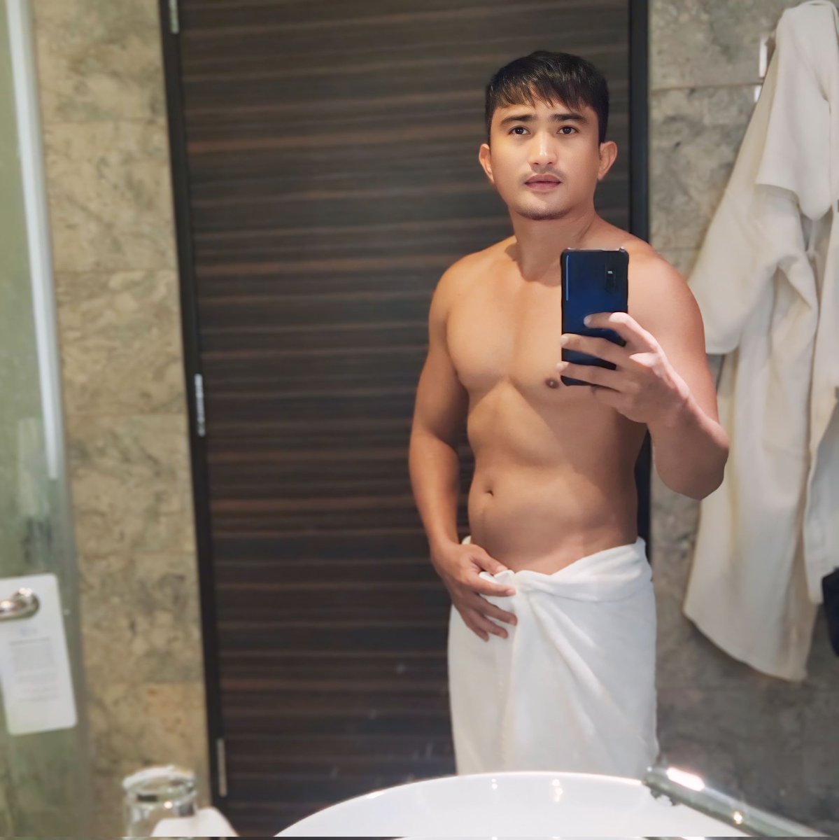 ApolloSpa0403's tweet photo. Sweat off the stress ❣️
Everyday is a great day for a massage 💆‍♀️
AVAILABLE MALE  
THERAPIST 
 "Cj"

Visit us
THE MANCAVE WELLNESS SPA
711 SGT BUMATAY ST. MANDALUYONG CITY
Pm for more details 
📱09278843445
See yah ✨#pinoymasahe #pinoymasahista #pinoyal  #massage https://t.co/J4xUiaHpN8