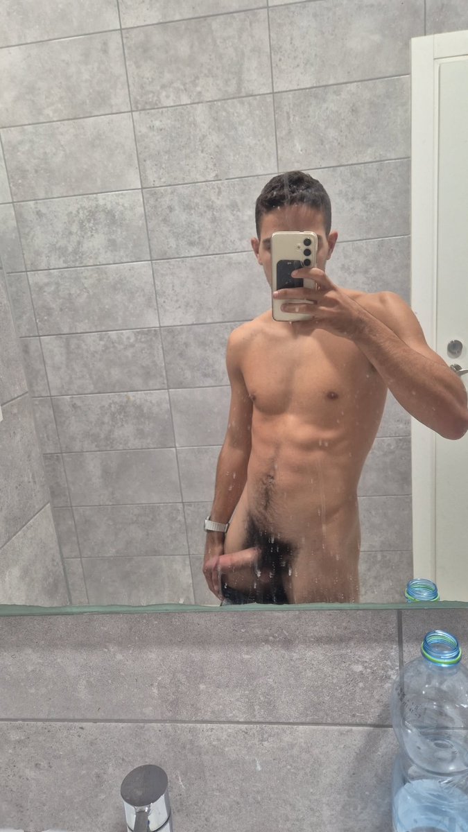 Omran__19's tweet photo. Ass or dick? #gay #nsfwtwtًً #twink https://t.co/pvVAWDPx6U