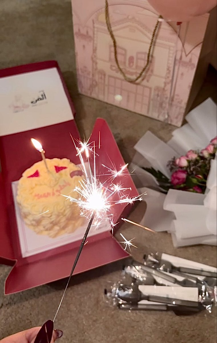 fd51o's tweet photo. 💕🎉💕💗 https://t.co/aglN5NIs3z