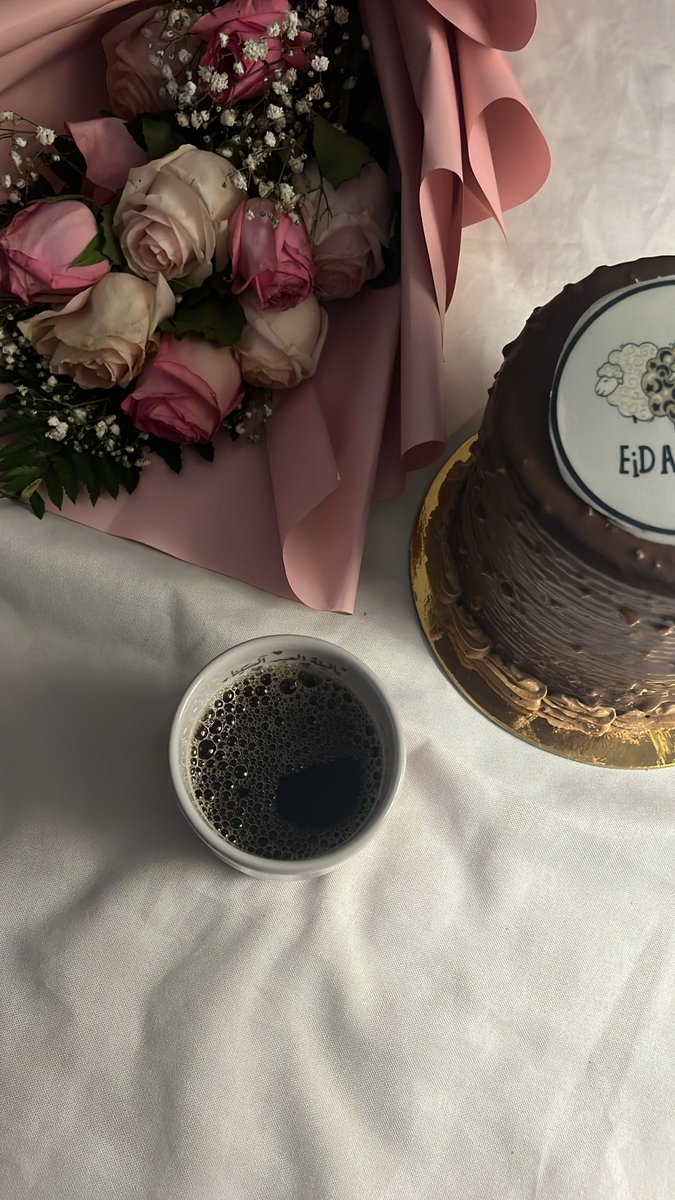 emooly20's tweet photo. كل عام وأنتم بخير 🤍🤍
 #عيد_الاضحي_المبارك https://t.co/deWXuFll5S