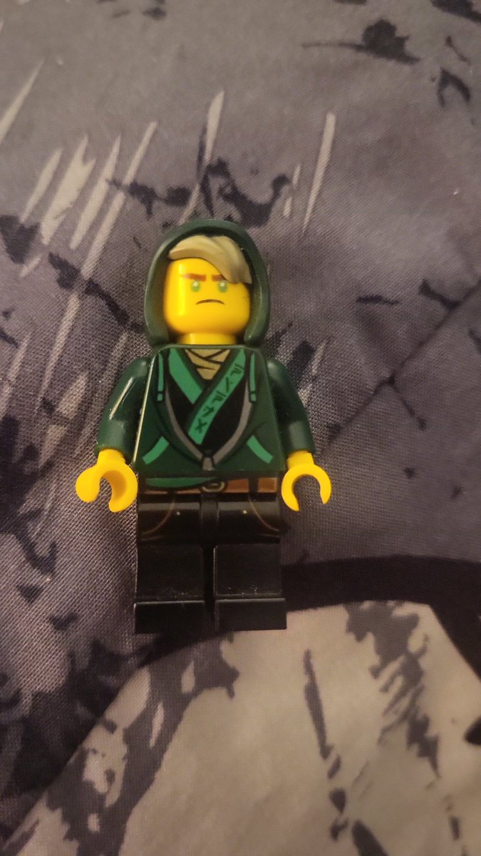 TPANDA_'s tweet photo. @garmag1rl I dont see many people have this Lloyd do you have this one? I had to dig him out of my keepsake box 😊 https://t.co/BJ6fqFxi3y