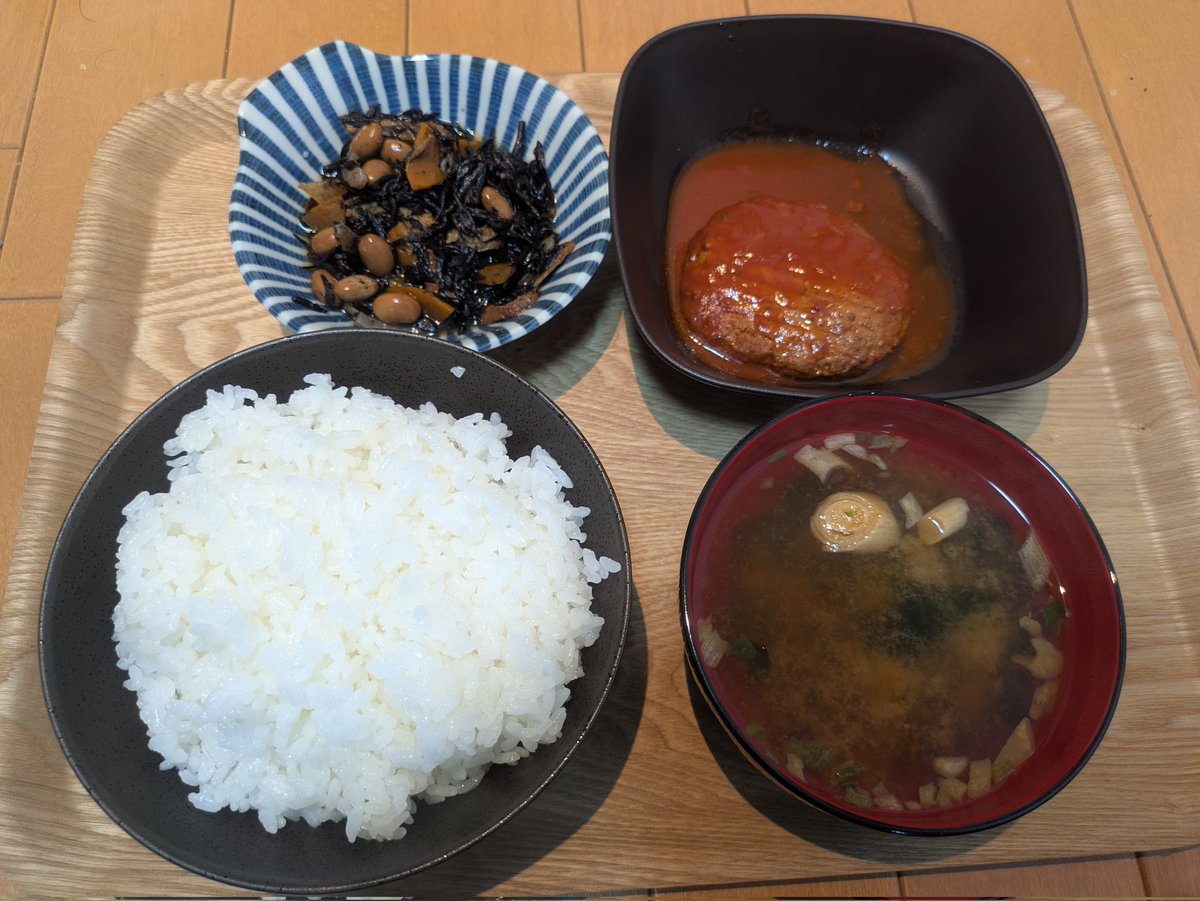 dorakichan1117's tweet photo. うちのや【公式】様(@uchinoya_PR) アンバサダーとしてたくさん食させていただきました！
これらが10分もあれば忙しいときでも準備できちゃうんで��！！

創業50年の老舗お惣菜店の味を、常温長期保存でいつでも手軽に食べることができます！
忙しい日の味方なので、ご自宅にストックしてみてはいかが？

#うちのや #時短ごはん #PR